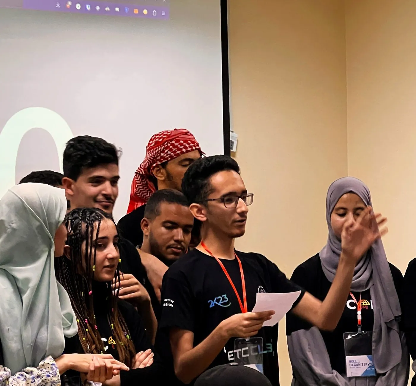 A team discussing their solution during ETCode